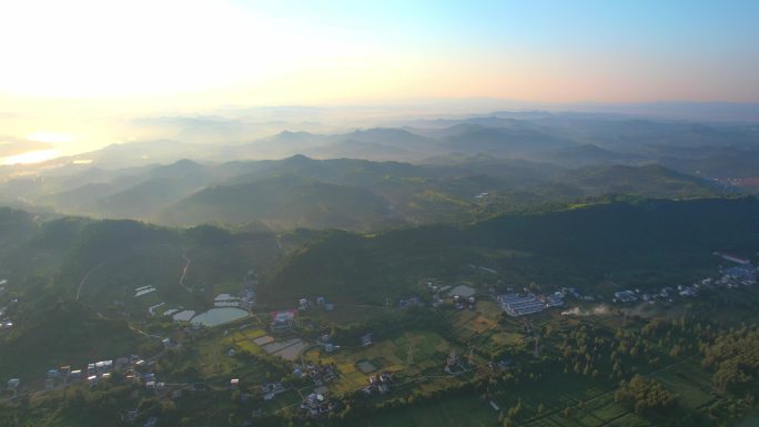 航拍四川盆地清晨农村