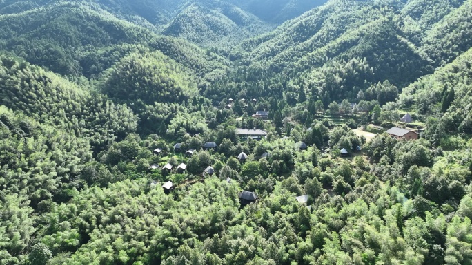 航拍武功山酷野谷路虎越野营地4k