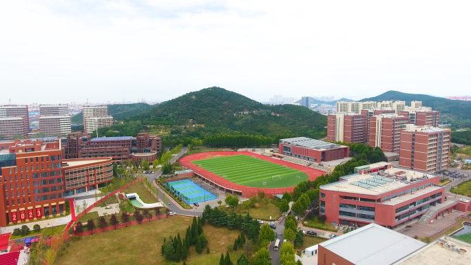 航拍青岛理工大学