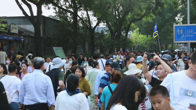 北京景区旅游人群游客回暖延时摄影