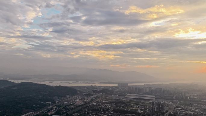 空镜转场：云朵日落延时