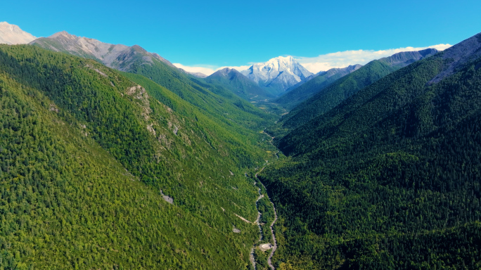 雅拉雪山航拍 4K