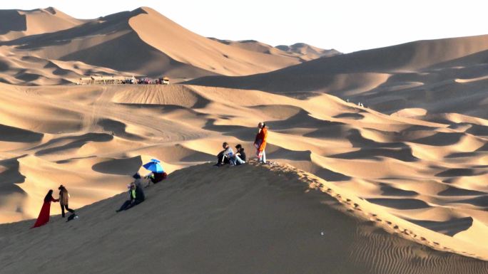沙漠游客