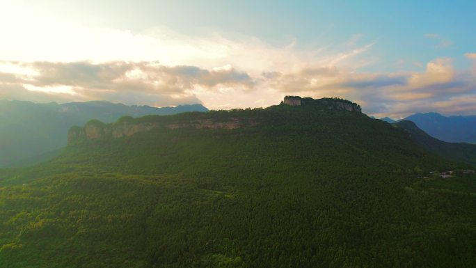 绵阳江油窦团山航拍美景