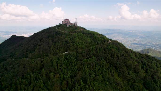 华蓥山高顶山寺庙