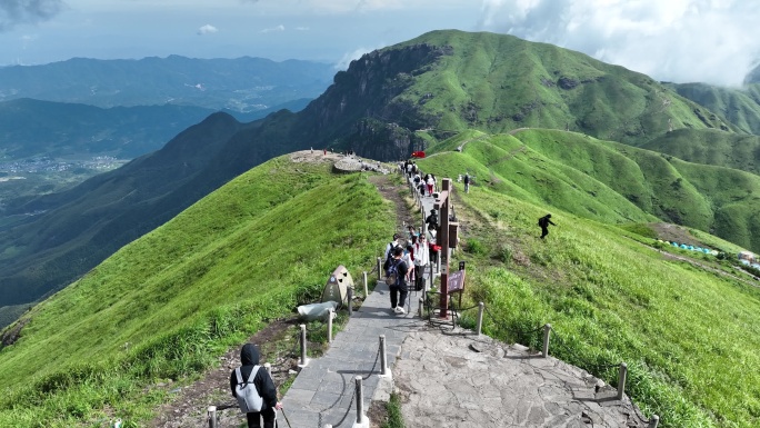 航拍武功山高山草甸4k