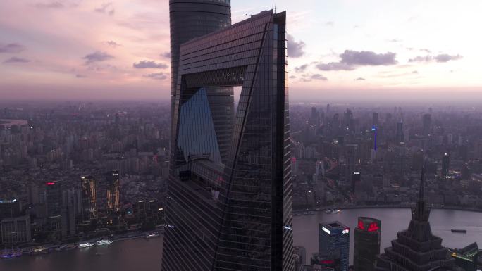 上海陆家嘴 环球金融中心 摩天楼夜晚加班