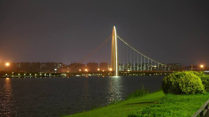 太原通达桥夜景