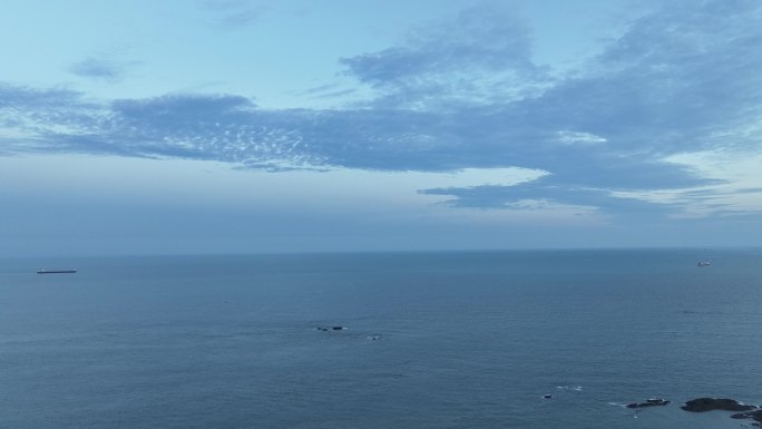 大海航拍海上礁石海水海洋风光海天一线风景