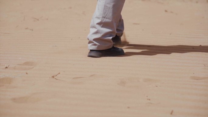 沙漠 脚步