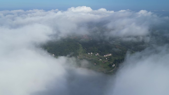 大地云雾风景   唯美仙境