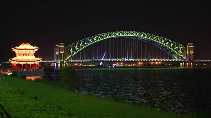 晋阳桥夜景 各种颜色变换