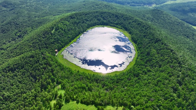 火山天池自然森林风景