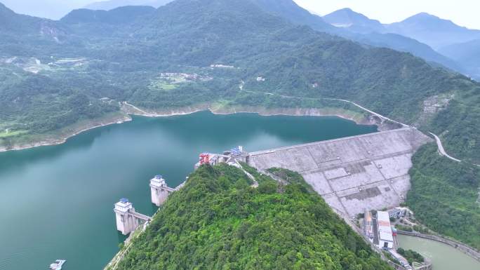 四川都江堰紫坪铺水库大坝航拍4K御三