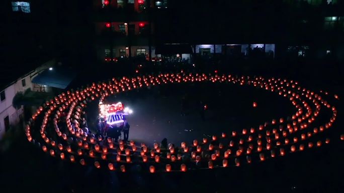 浙江义乌元宵节民俗迎龙灯板凳灯