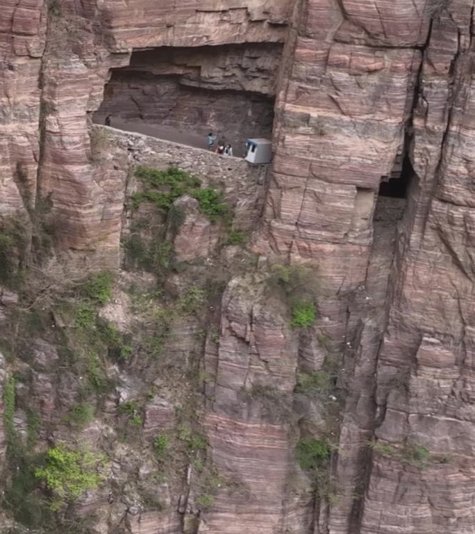 高清竖屏航拍河南山东麓林州太行山风景艳丽