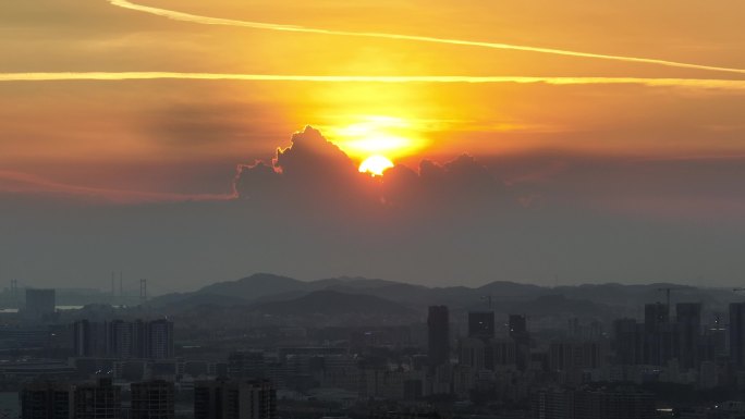 航拍深圳沙井晚霞