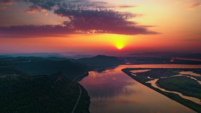 山川河流山河日出航拍