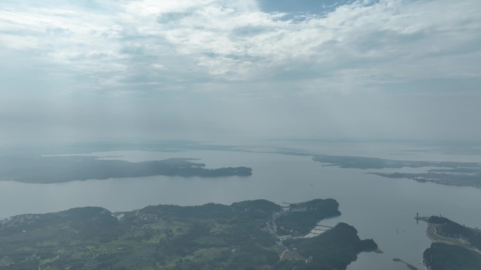 鄱阳湖航拍湖泊湿地公园逆光湖面太阳光湖水