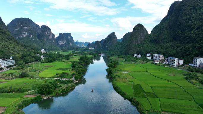 航拍桂林阳朔十里画廊遇龙河山水风光