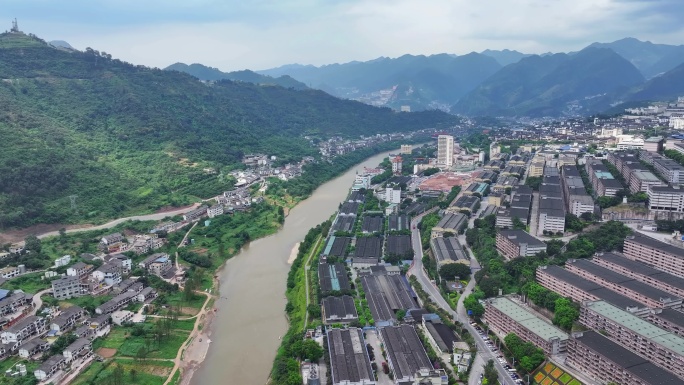 航拍遵义仁怀市茅台镇赤水河畔茅台酒厂厂区