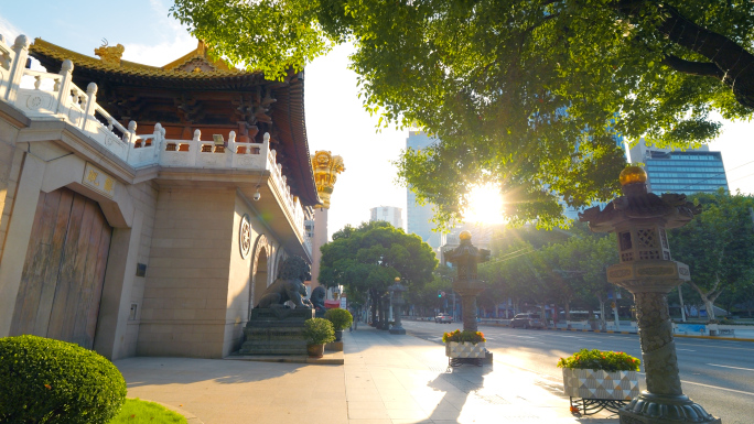 上海静安寺清晨实拍视频