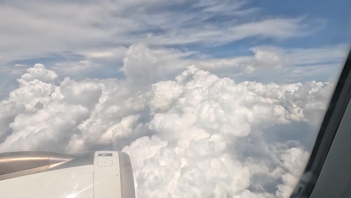 飞机云层之上镜头4K