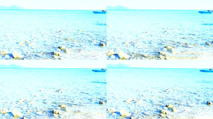 海边 清澈 大海 海滩 小船 蓝色小船