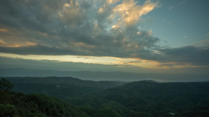 腾冲高黎贡山日出延时