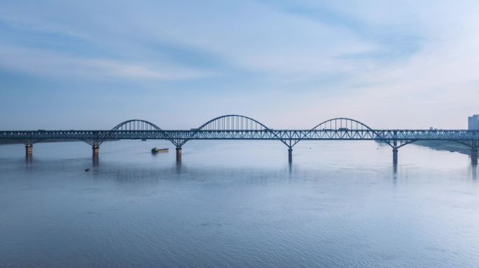 九江长江大桥清晨环绕航拍延时