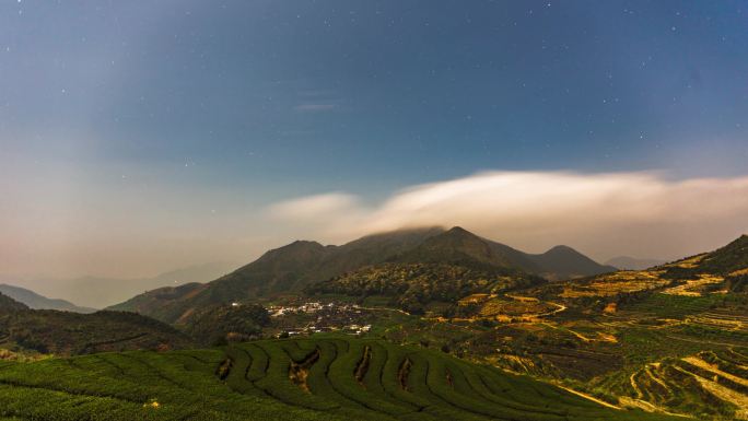 大山中的星空延时