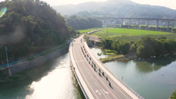 4K航拍摩托车车队山路道路机车行驶