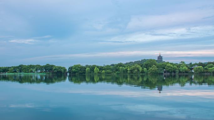 杭州西湖苏堤与雷峰塔日转夜延时