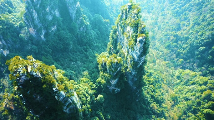 湖南张家界云海山峰