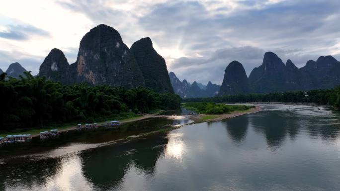 桂林山水 阳朔漓江 20元背景图案