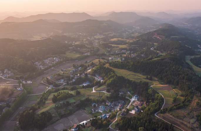 航拍四川丘陵地貌黄昏延时