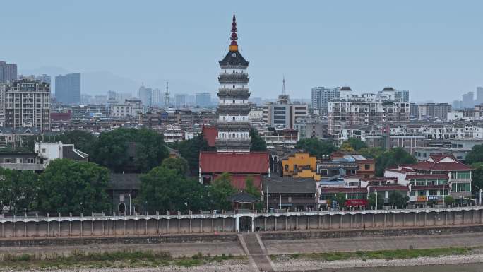 航拍安徽安庆迎江寺振风塔与长江风光