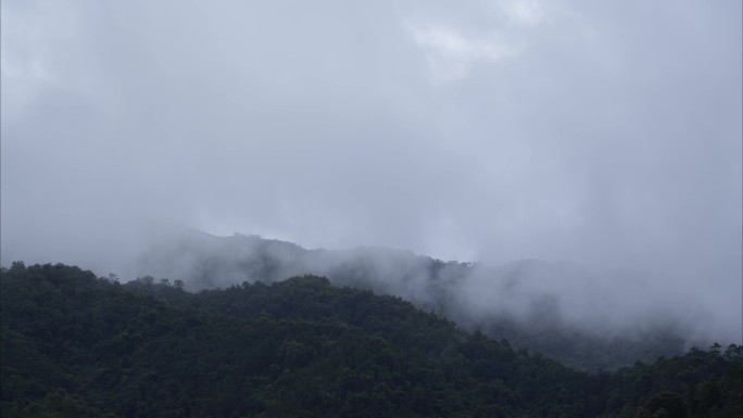 2023广东茂名高州大山蓝天白云延时