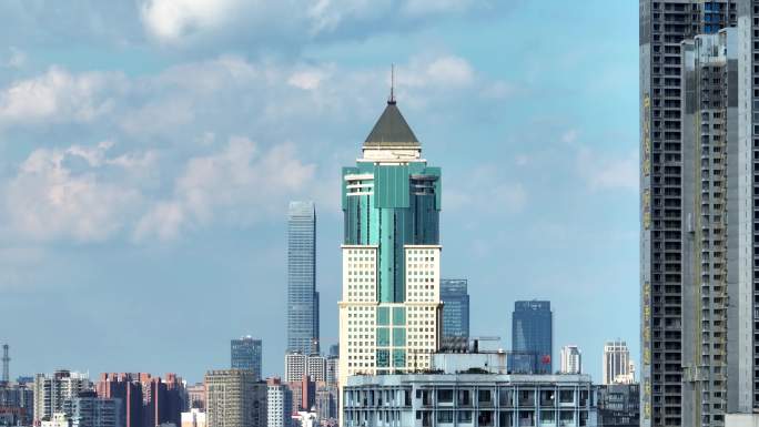 航拍武汉城市地标天际线高楼佳丽广场