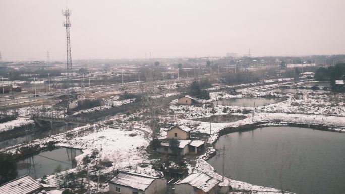 火车冬天雪景氛围感怀旧空镜头