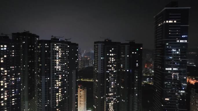 万家灯火楼房亮灯温暖的家居民住宅小区夜景