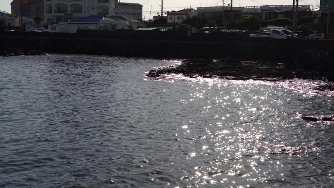 济州岛海边黑礁石海景房