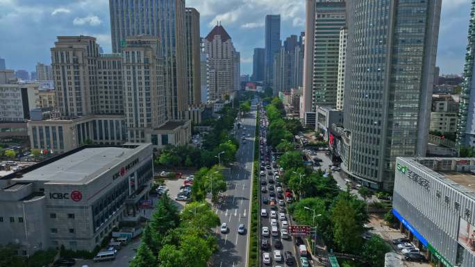 航拍-清晨城市道路车流