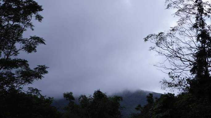 2023广东茂名高州大山蓝天白云延时