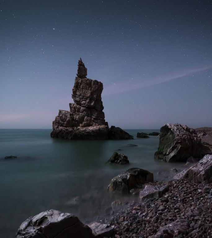 大连旅顺口区西湖咀将军石星空夜景风光延时