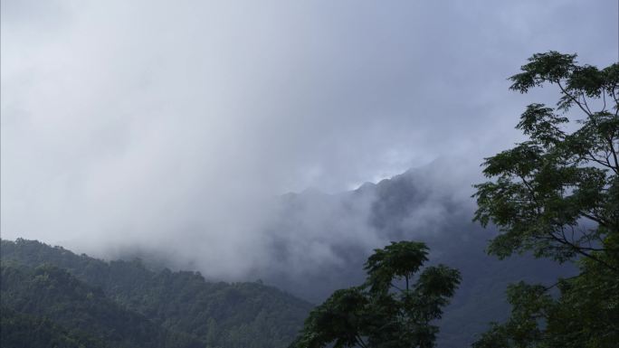 2023广东茂名高州大山蓝天白云延时