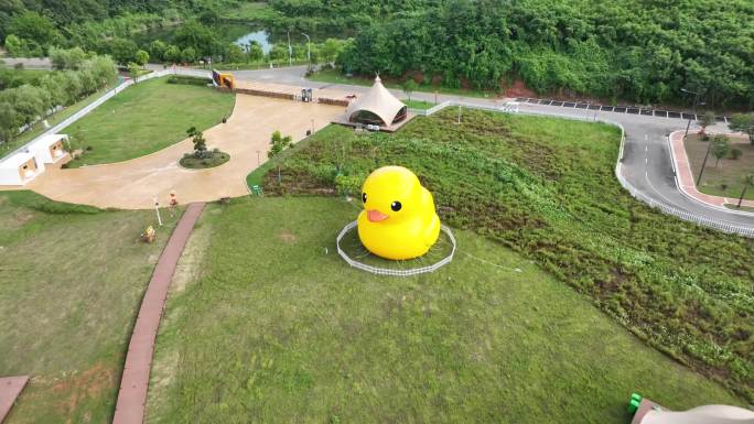 宜都青林谜镇水上世界露营基地