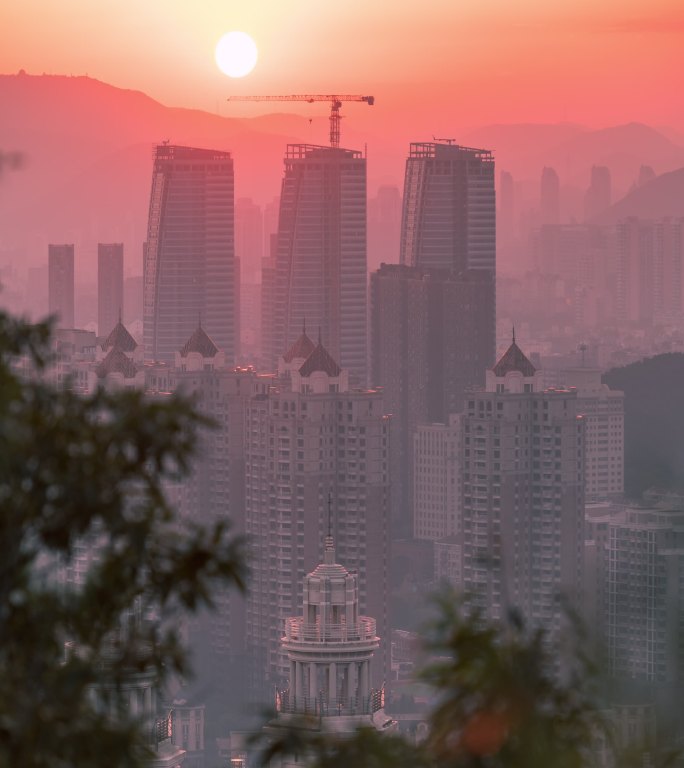 竖版大连莲花山城市日落风光延时