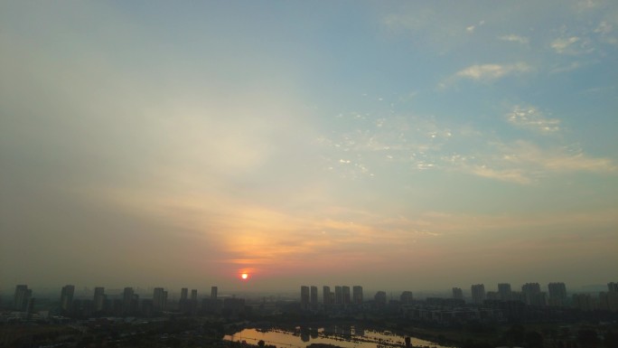 浪漫早晨阳光缓缓升起的太阳朝阳日出东方