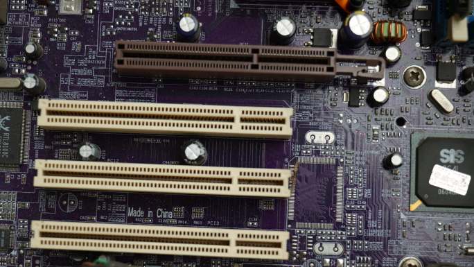 5G计算机主板线路芯片